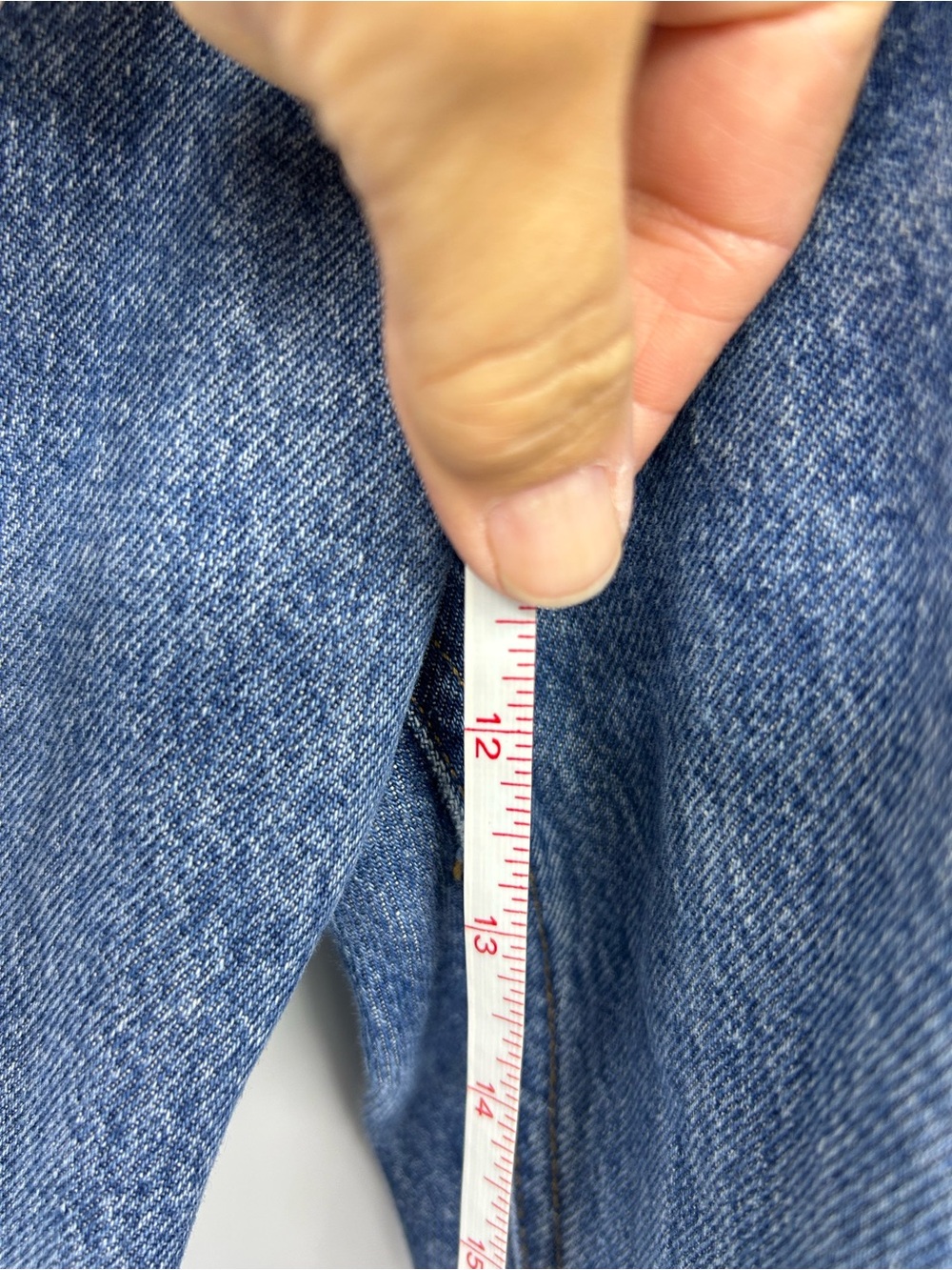 Agolde Women's Straight Leg Jeans in Medium Blue - Picture 9 of 10